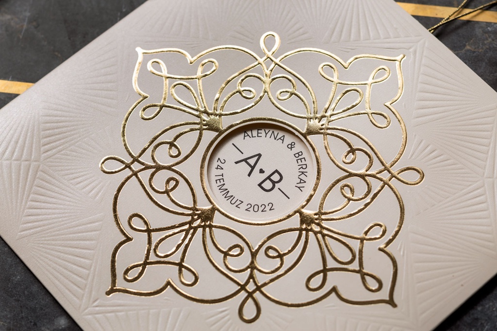 i8326 - KindlyPressed