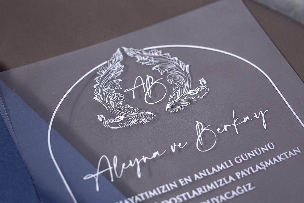 i7079 - Celestial Bond