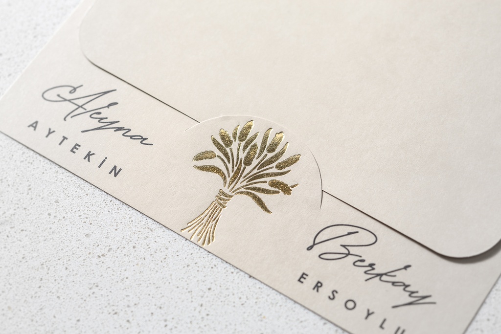 i7107 - Moonlit Vows