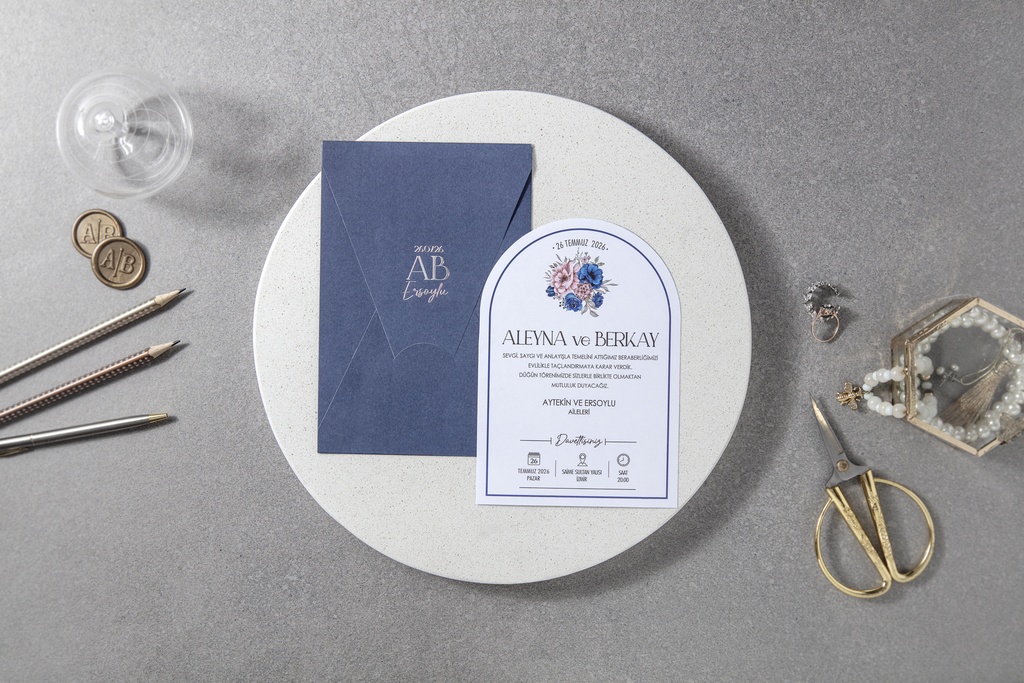 i7110 - Dreamy Embrace